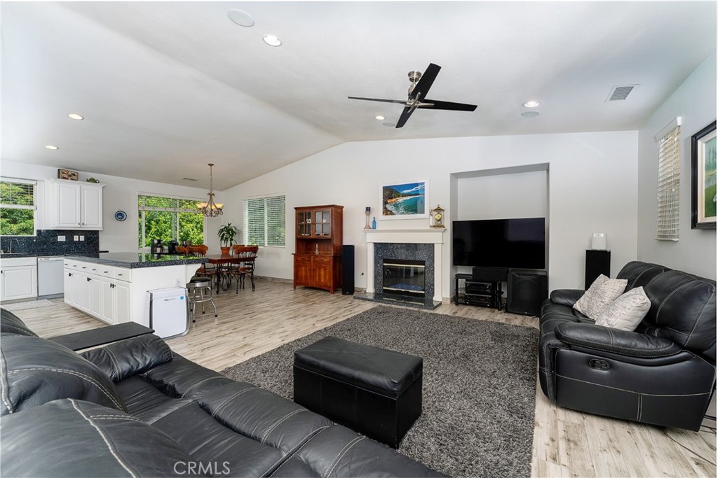 Wildomar, California, 92595, United States, 4 Bedrooms Bedrooms, ,3 BathroomsBathrooms,Residential,For Sale,1860862