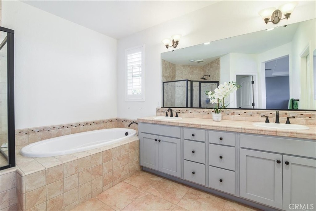 Lompoc, California, 93436, United States, 5 Bedrooms Bedrooms, ,4 BathroomsBathrooms,Residential,For Sale,1914342