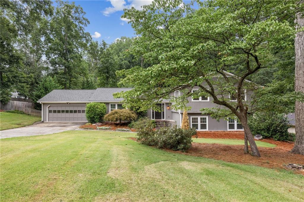 Marietta, Georgia, 30068, United States, 4 Bedrooms Bedrooms, ,3 BathroomsBathrooms,Residential,For Sale,1910921