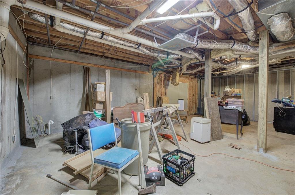 Adairsville, Georgia, 30103, United States, 3 Bedrooms Bedrooms, ,3 BathroomsBathrooms,Residential,For Sale,1848966