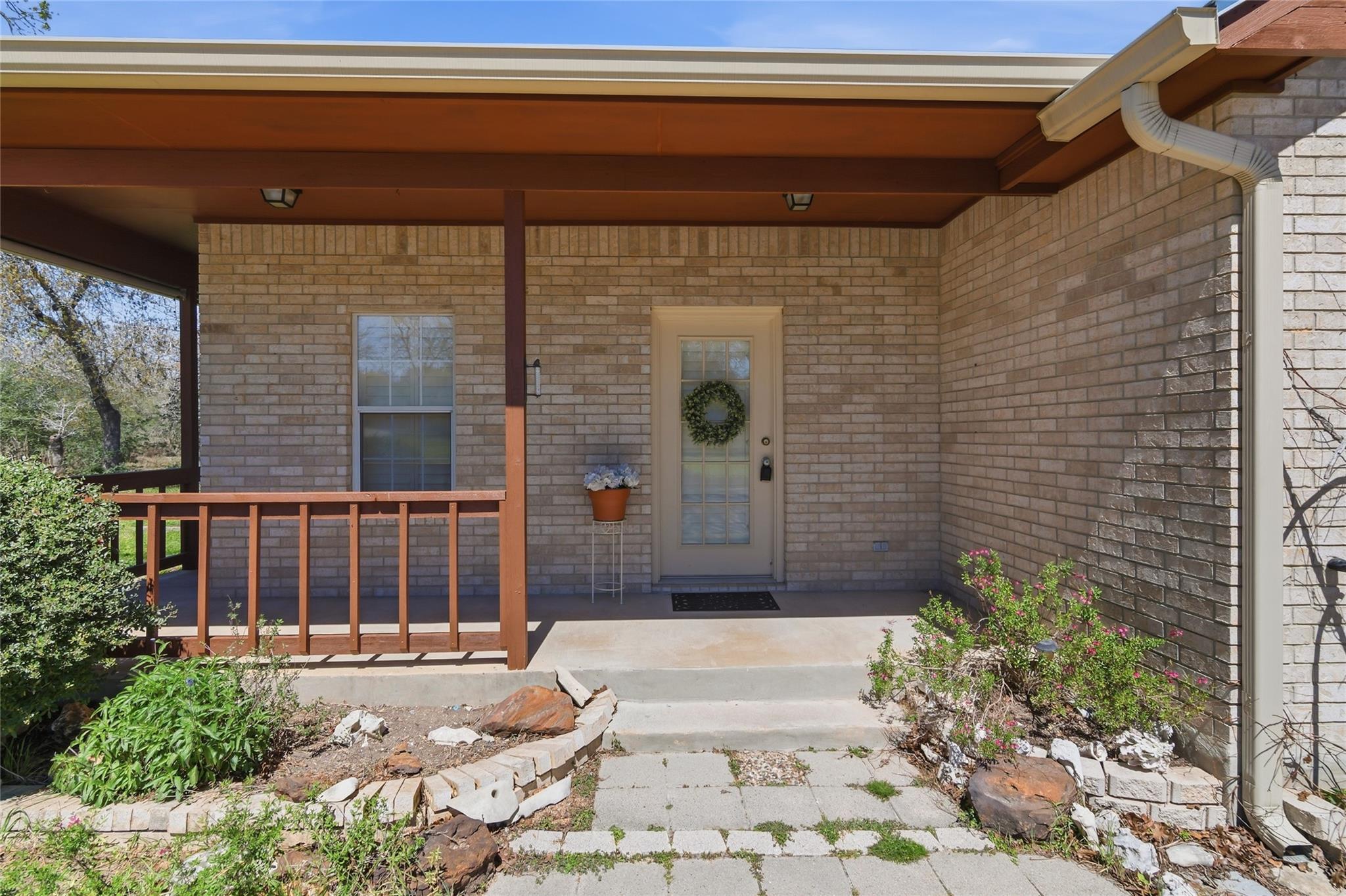 Seguin, Texas, 78155, United States, 3 Bedrooms Bedrooms, ,3 BathroomsBathrooms,Residential,For Sale,2037314