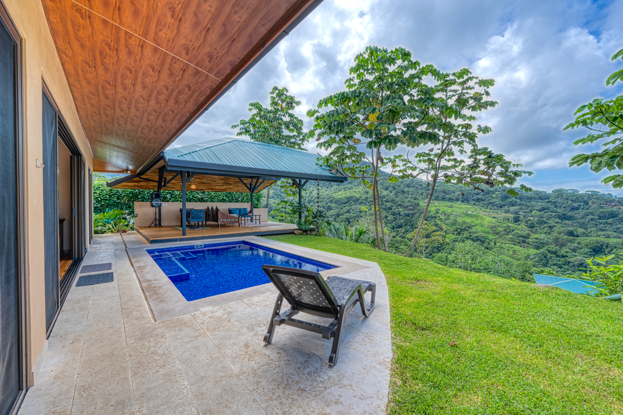 Uvita, Puntarenas, CR, 2 Bedrooms Bedrooms, ,2 BathroomsBathrooms,Residential,For Sale,1617213