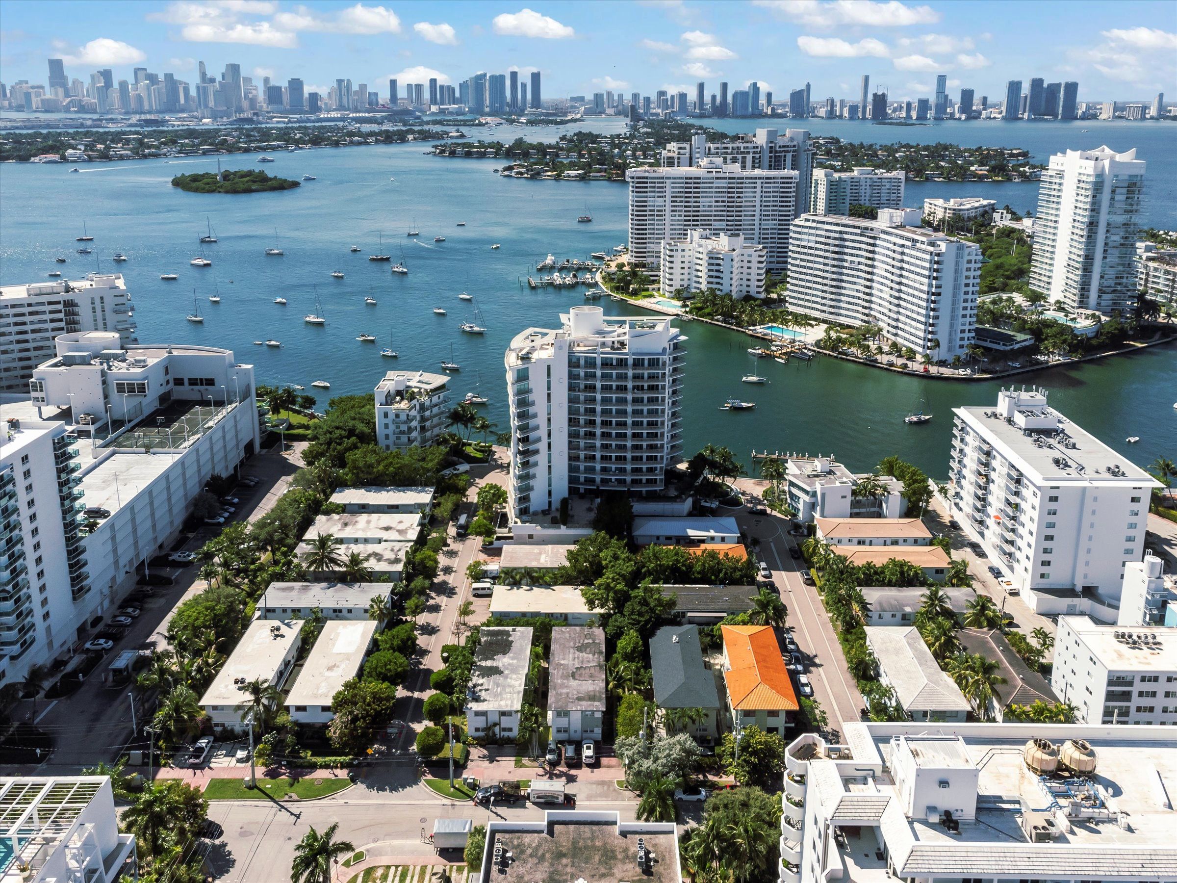  1605 Bay Rd, Miami Beach, FL, 33139 - 物件實景