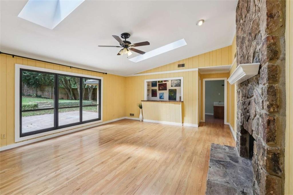 Marietta, Georgia, 30068, United States, 4 Bedrooms Bedrooms, ,3 BathroomsBathrooms,Residential,For Sale,1977177