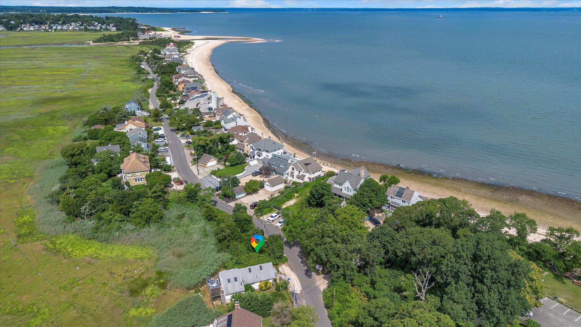 Northport, New York, 11768, United States, 2 Bedrooms Bedrooms, ,1 BathroomBathrooms,Residential,For Sale,1828550