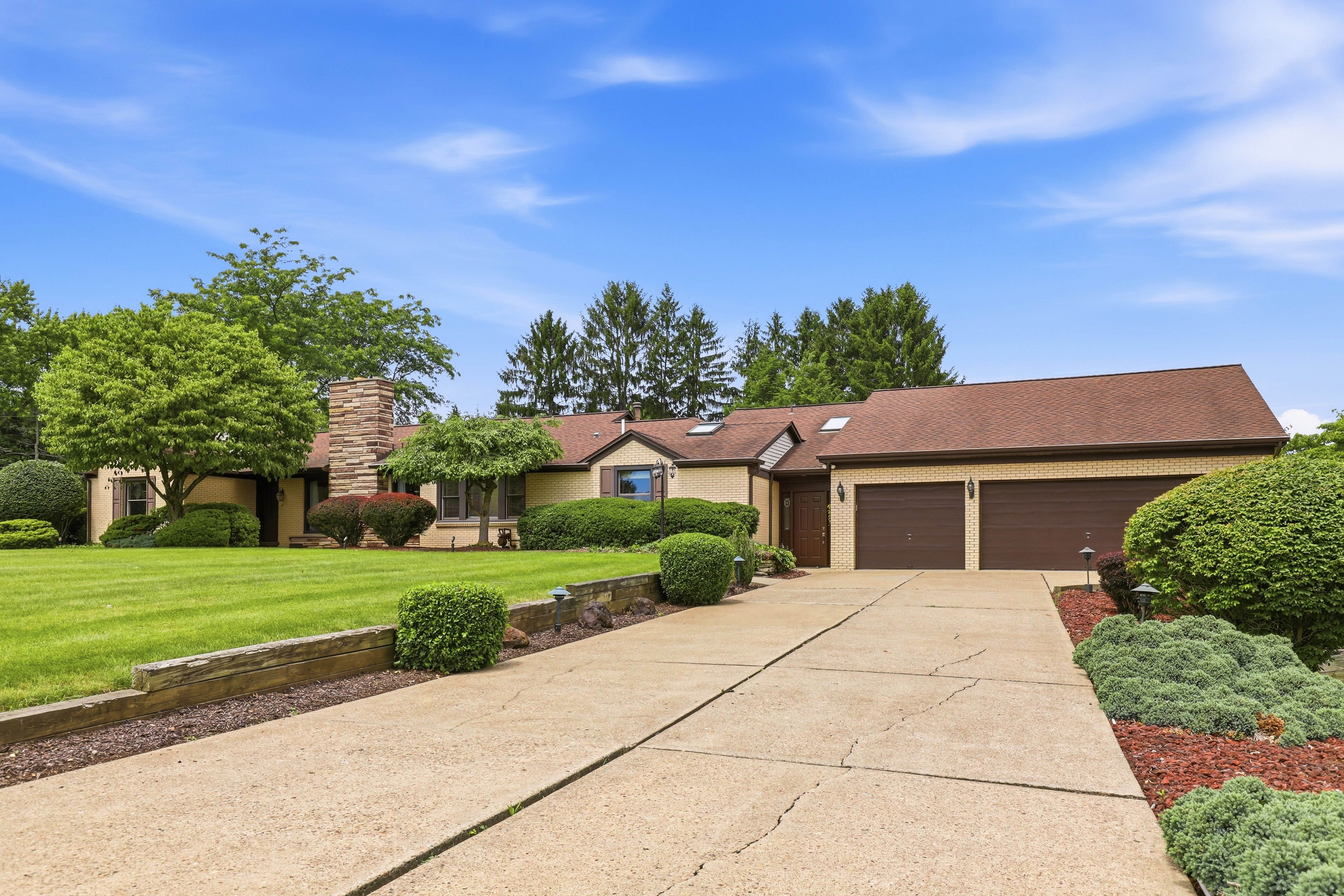  135 Windy Ghoul Drive, Beaver, PA 15009 - 物件實景