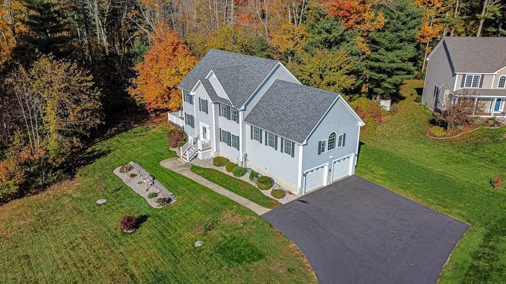 Seabrook, New Hampshire, 03874, United States, 4 Bedrooms Bedrooms, ,3 BathroomsBathrooms,Residential,For Sale,1942793