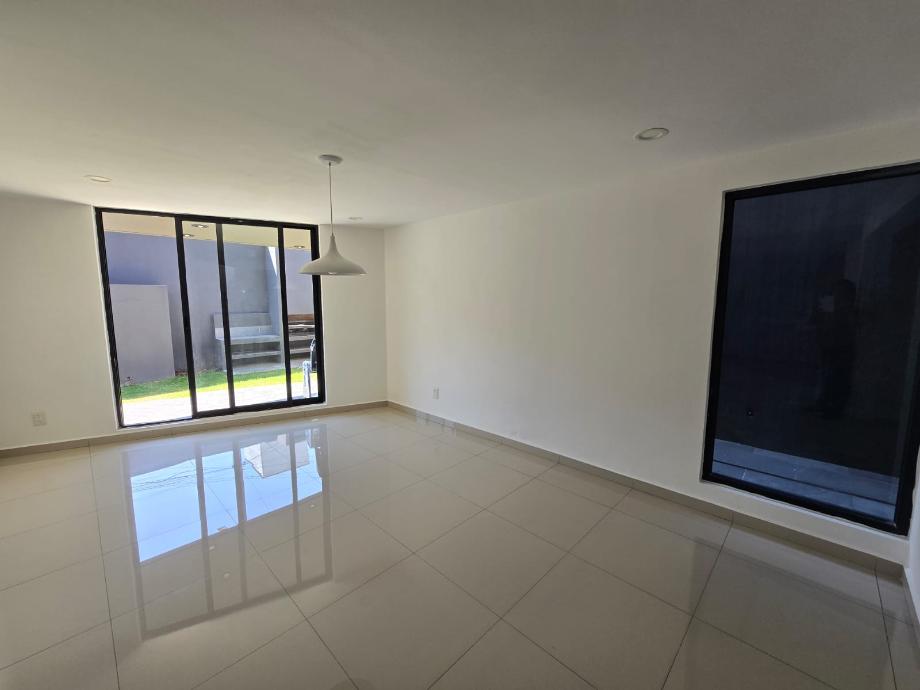 Tlalpan, Ciudad de México, 14386, Mexico, 3 Bedrooms Bedrooms, ,4 BathroomsBathrooms,Residential,For Sale,1713585