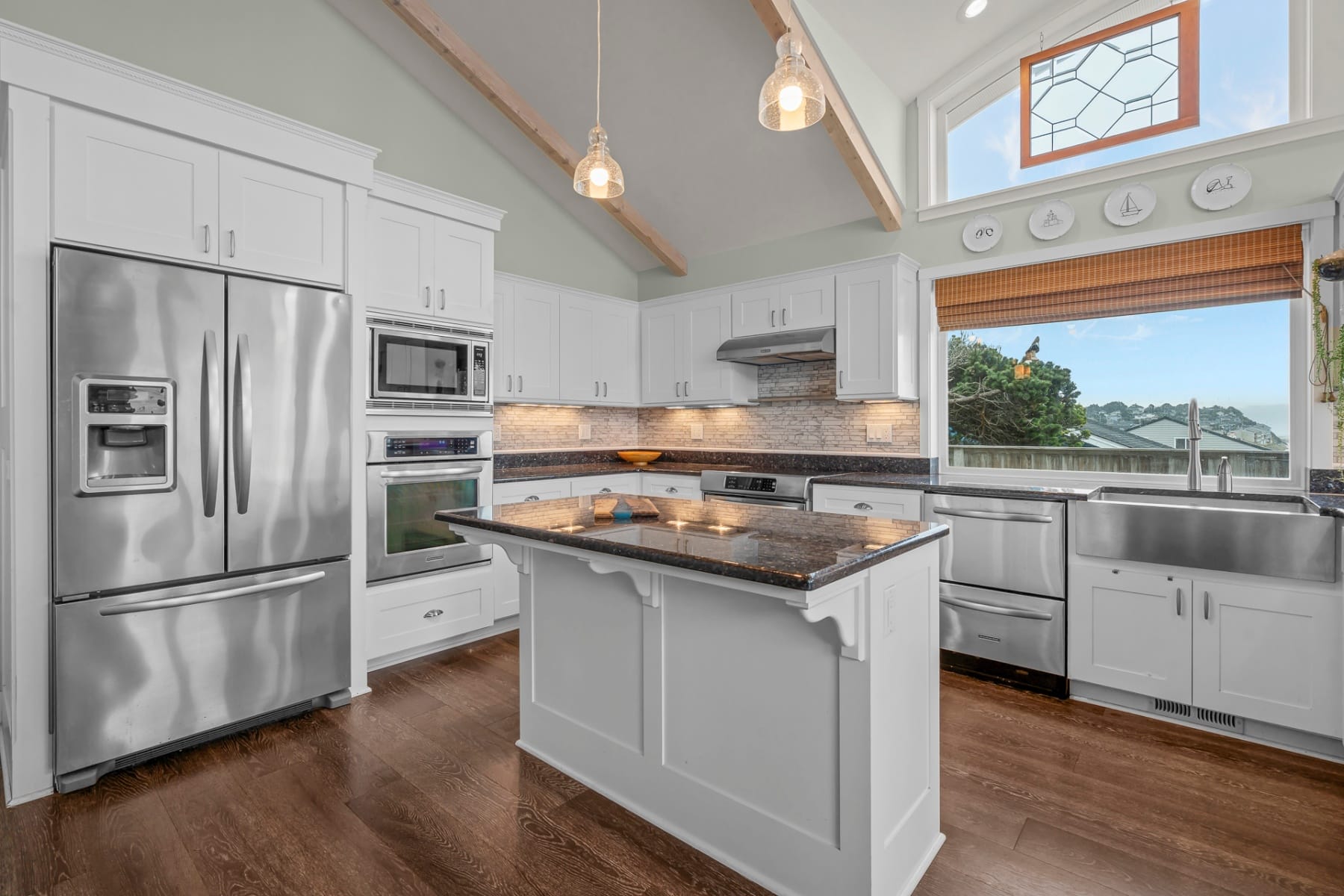  1068 NW 6TH CT Lincoln City, OR 97367 - 物件實景