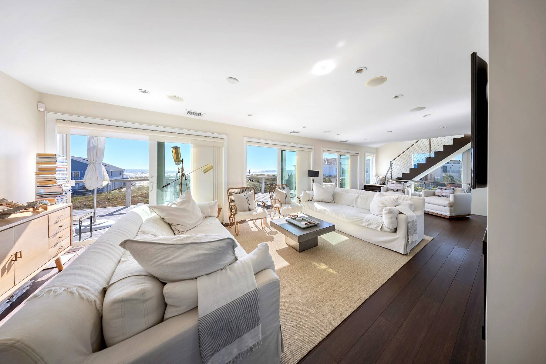  Chic Beach House with Roof Deck, Protected Views & Ocean Walkway - 物件實景