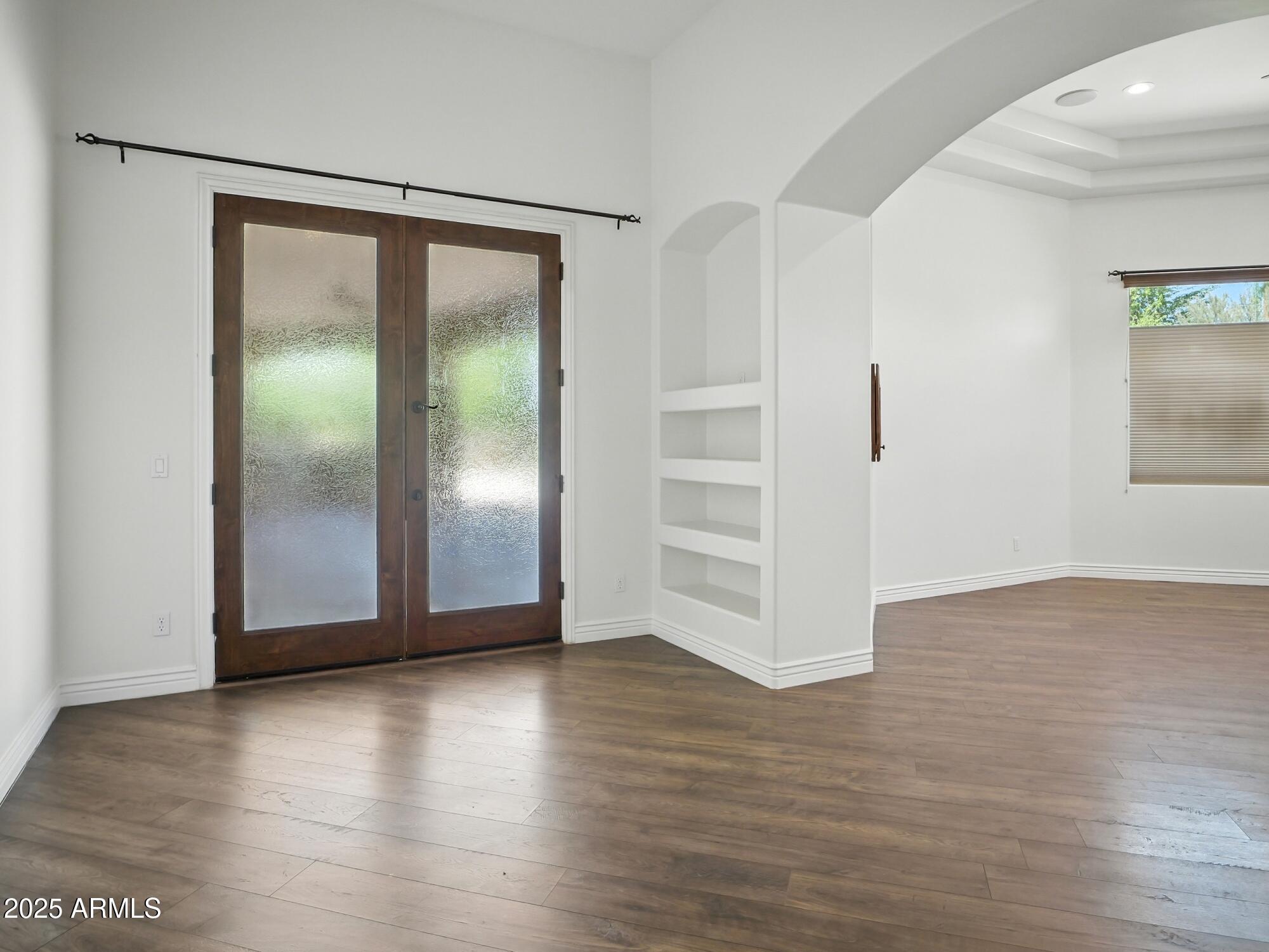 Chandler, Arizona, 85249, United States, 7 Bedrooms Bedrooms, ,8 BathroomsBathrooms,Residential,For Sale,1986072