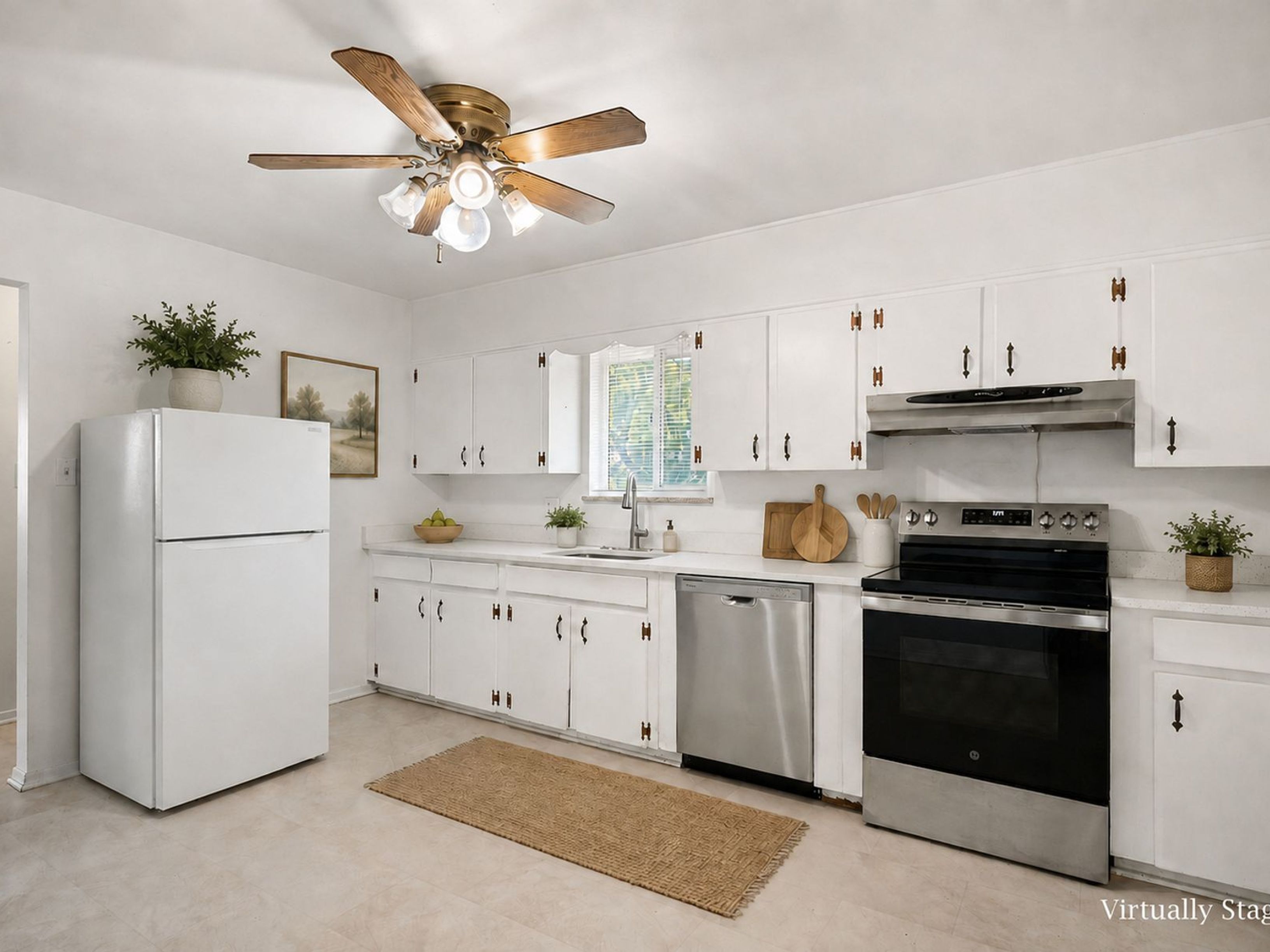  All Brick Ranch Home Offering Residential Comfort with Commercial Potential - 物件實景