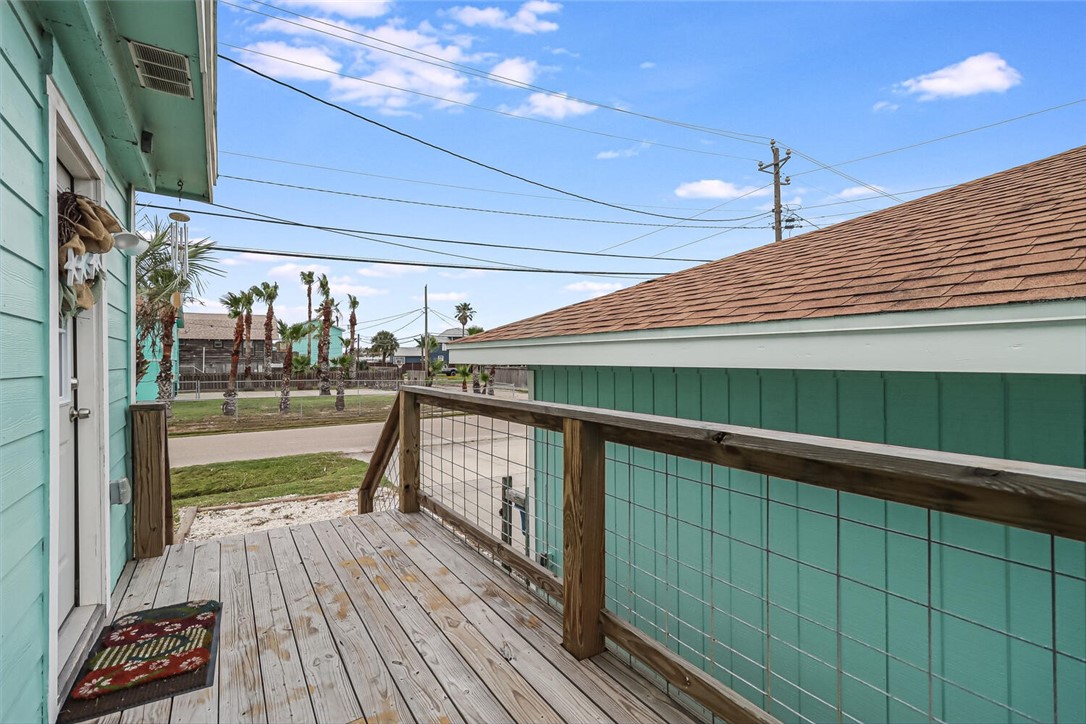 Port Aransas, Texas, 78373, United States, 3 Bedrooms Bedrooms, ,2 BathroomsBathrooms,Residential,For Sale,1877557