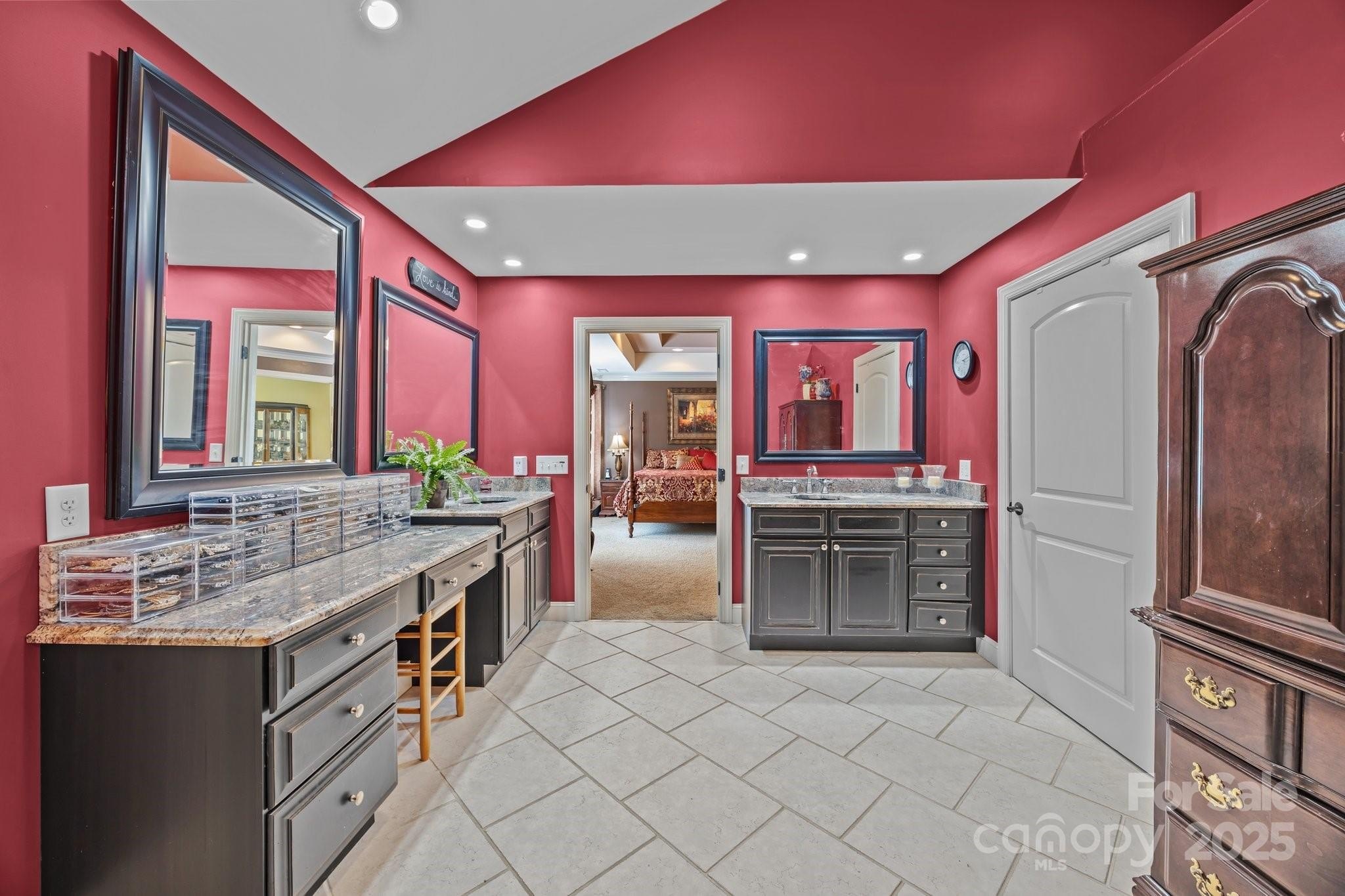 Salisbury, North Carolina, 28146, United States, 4 Bedrooms Bedrooms, ,4 BathroomsBathrooms,Residential,For Sale,1888803