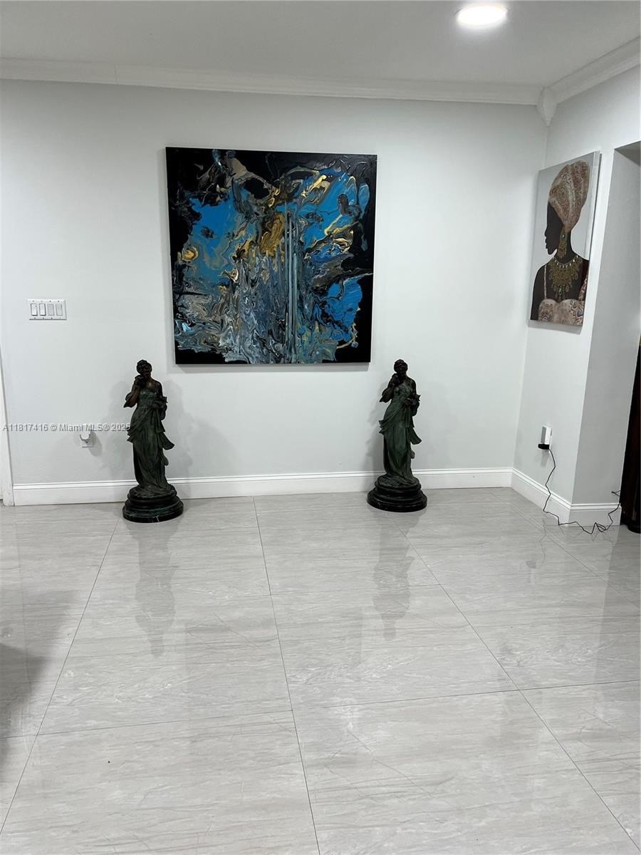 Miami, Florida, 33155, United States, 6 Bedrooms Bedrooms, ,4 BathroomsBathrooms,Residential,For Sale,1979278