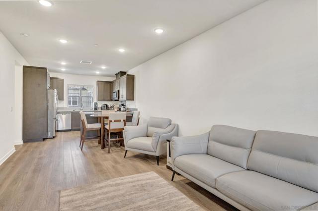 San Marcos, California, 92078, United States, 2 Bedrooms Bedrooms, ,2 BathroomsBathrooms,Residential,For Sale,1977580