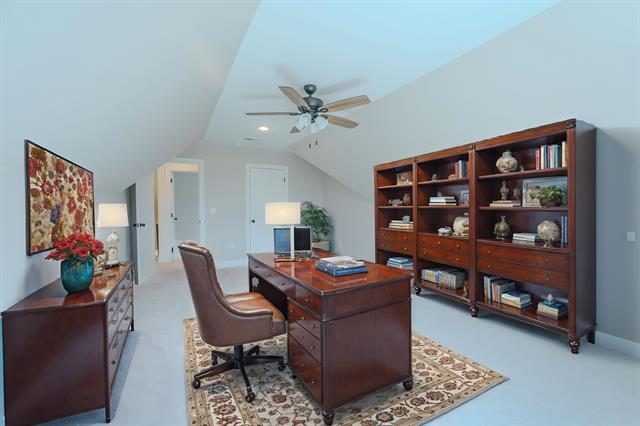 Muscle Shoals, Alabama, 35661, United States, 5 Bedrooms Bedrooms, ,3 BathroomsBathrooms,Residential,For Sale,1977314