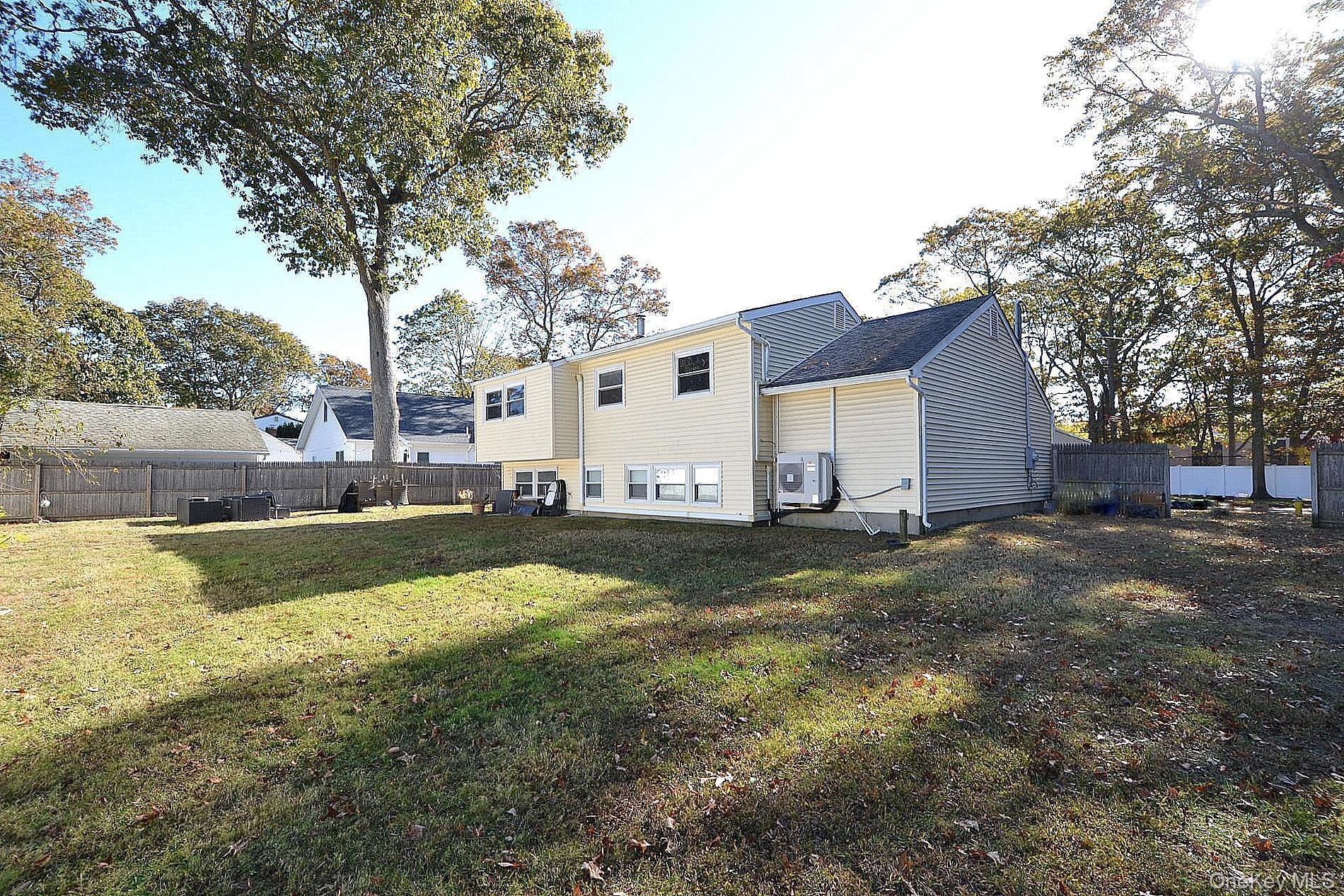 Patchogue, New York, 11772, United States, 3 Bedrooms Bedrooms, ,1 BathroomBathrooms,Residential,For Sale,1972956