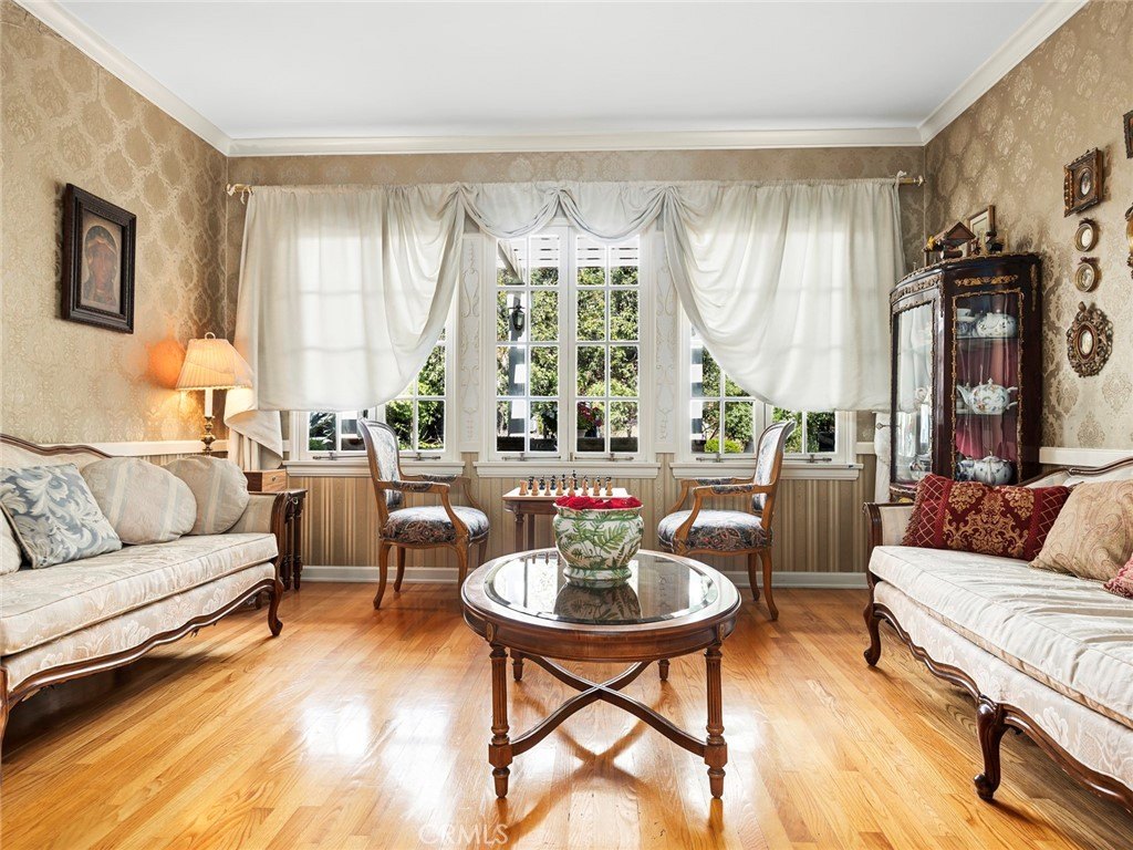 Glendale, California, 91207, United States, 4 Bedrooms Bedrooms, ,3 BathroomsBathrooms,Residential,For Sale,1910492