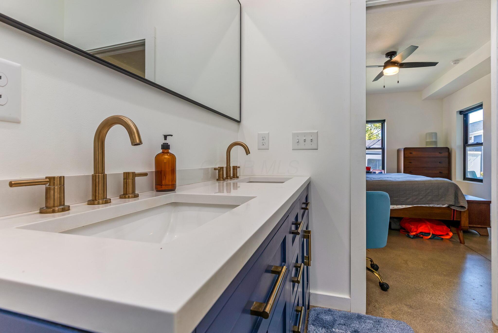 Buckeye Lake, Ohio, 43008, United States, 3 Bedrooms Bedrooms, ,3 BathroomsBathrooms,Residential,For Sale,1975089