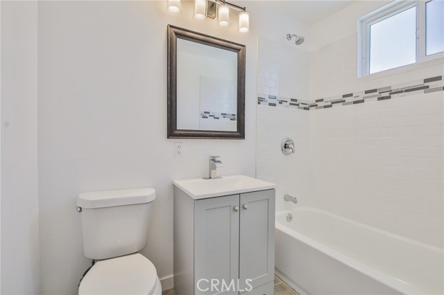 Los Angeles, California, 90044, United States, 3 Bedrooms Bedrooms, ,2 BathroomsBathrooms,Residential,For Sale,1937272