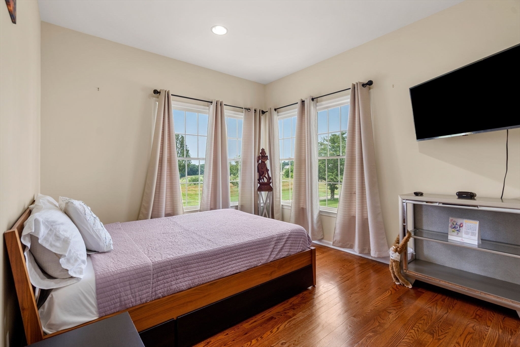 Methuen, Massachusetts, 01844, United States, 4 Bedrooms Bedrooms, ,3 BathroomsBathrooms,Residential,For Sale,1912504