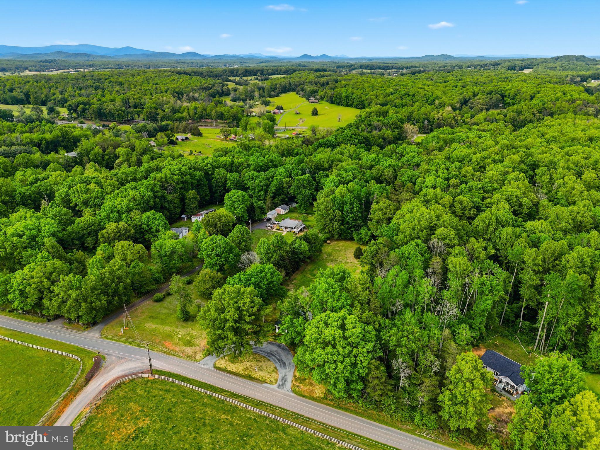 Reva, Virginia, 22735, United States, 2 Bedrooms Bedrooms, ,2 BathroomsBathrooms,Residential,For Sale,2048216