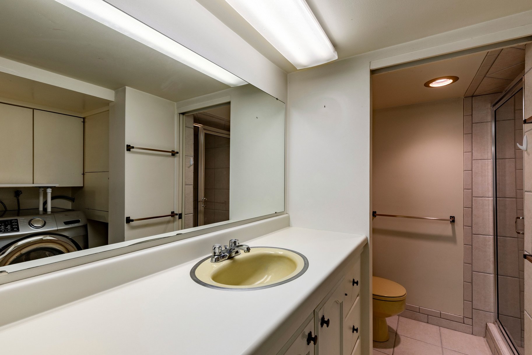  Solid Millcreek Home with Huge Workshop - 物件實景