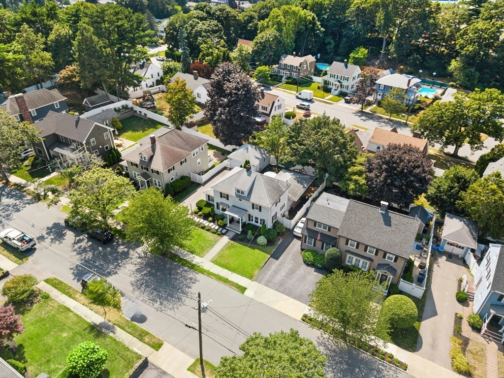 Stoneham, Massachusetts, 02180, United States, 3 Bedrooms Bedrooms, ,2 BathroomsBathrooms,Residential,For Sale,1939949