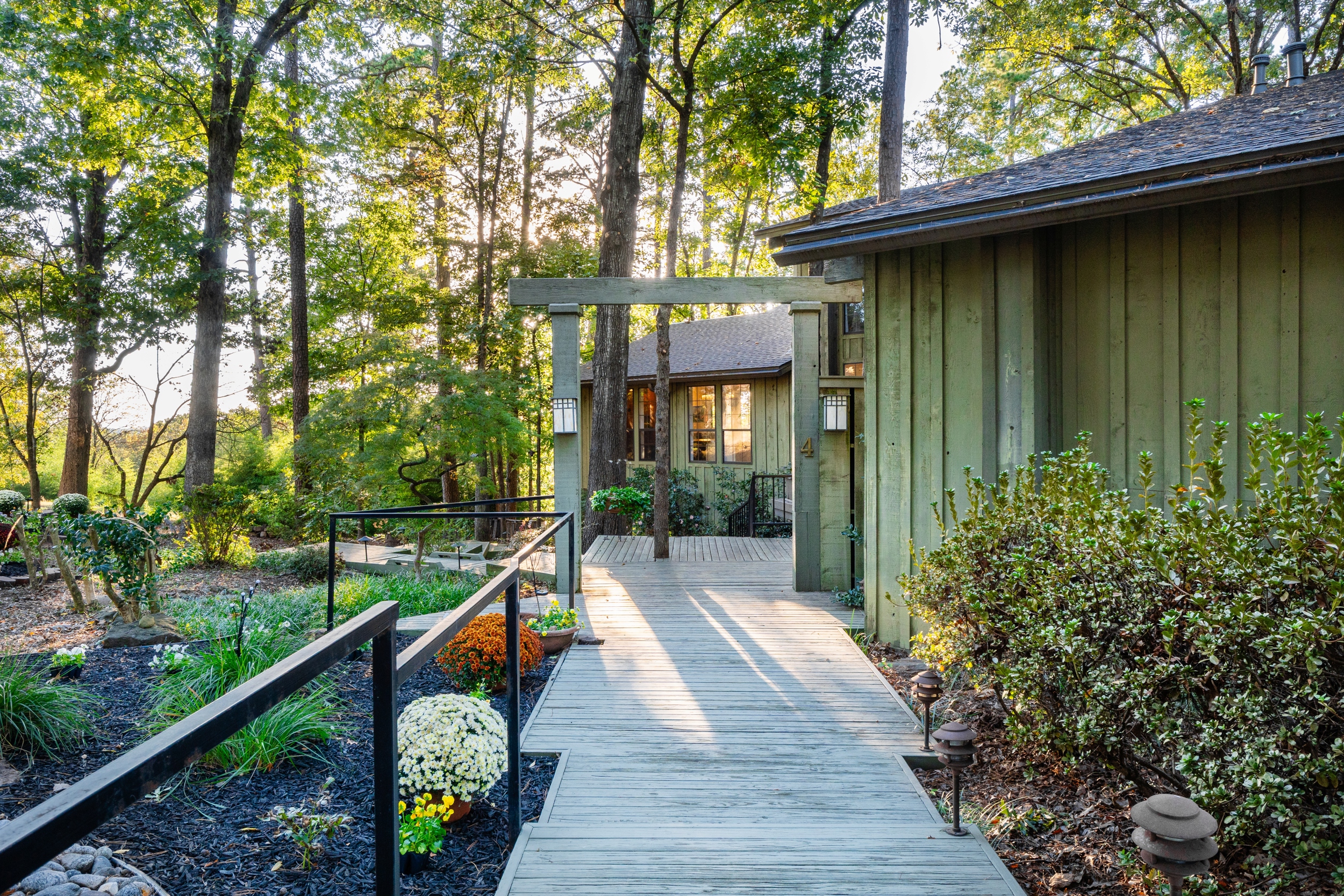 Clarksville, Arkansas, 72830, United States, 5 Bedrooms Bedrooms, ,5 BathroomsBathrooms,Residential,For Sale,1975281