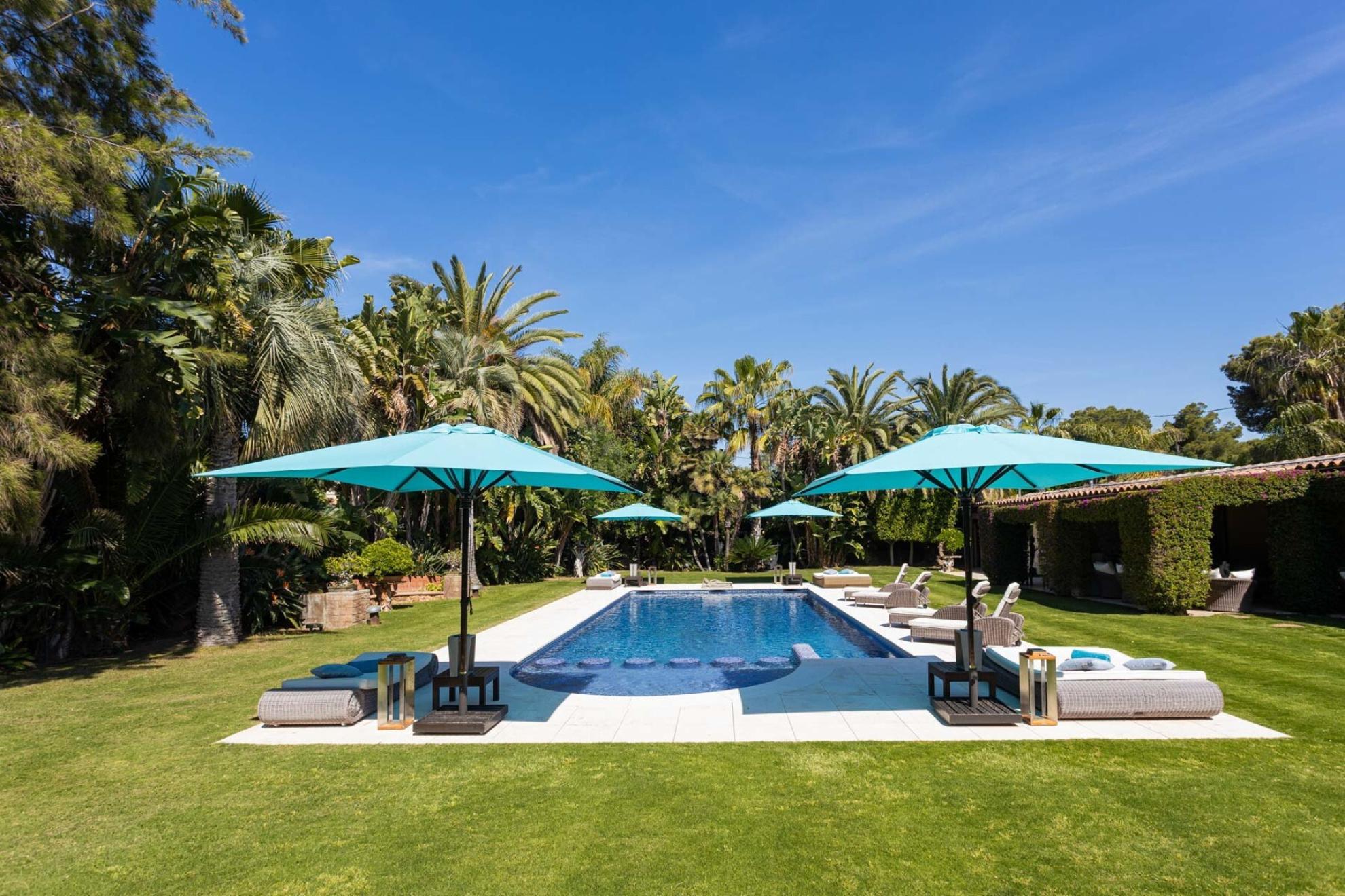  Impressive property in Sitges, close to the beach and Terramar Golf Course. - 物件實景