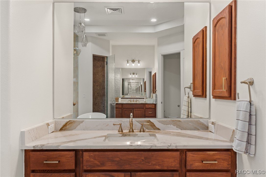 Crystal River, Florida, 34428, United States, 4 Bedrooms Bedrooms, ,4 BathroomsBathrooms,Residential,For Sale,1983688