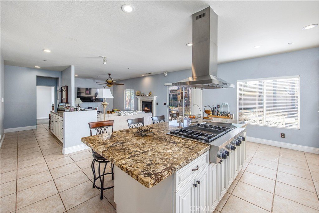 Highland, California, 92346, United States, 5 Bedrooms Bedrooms, ,5 BathroomsBathrooms,Residential,For Sale,1989882