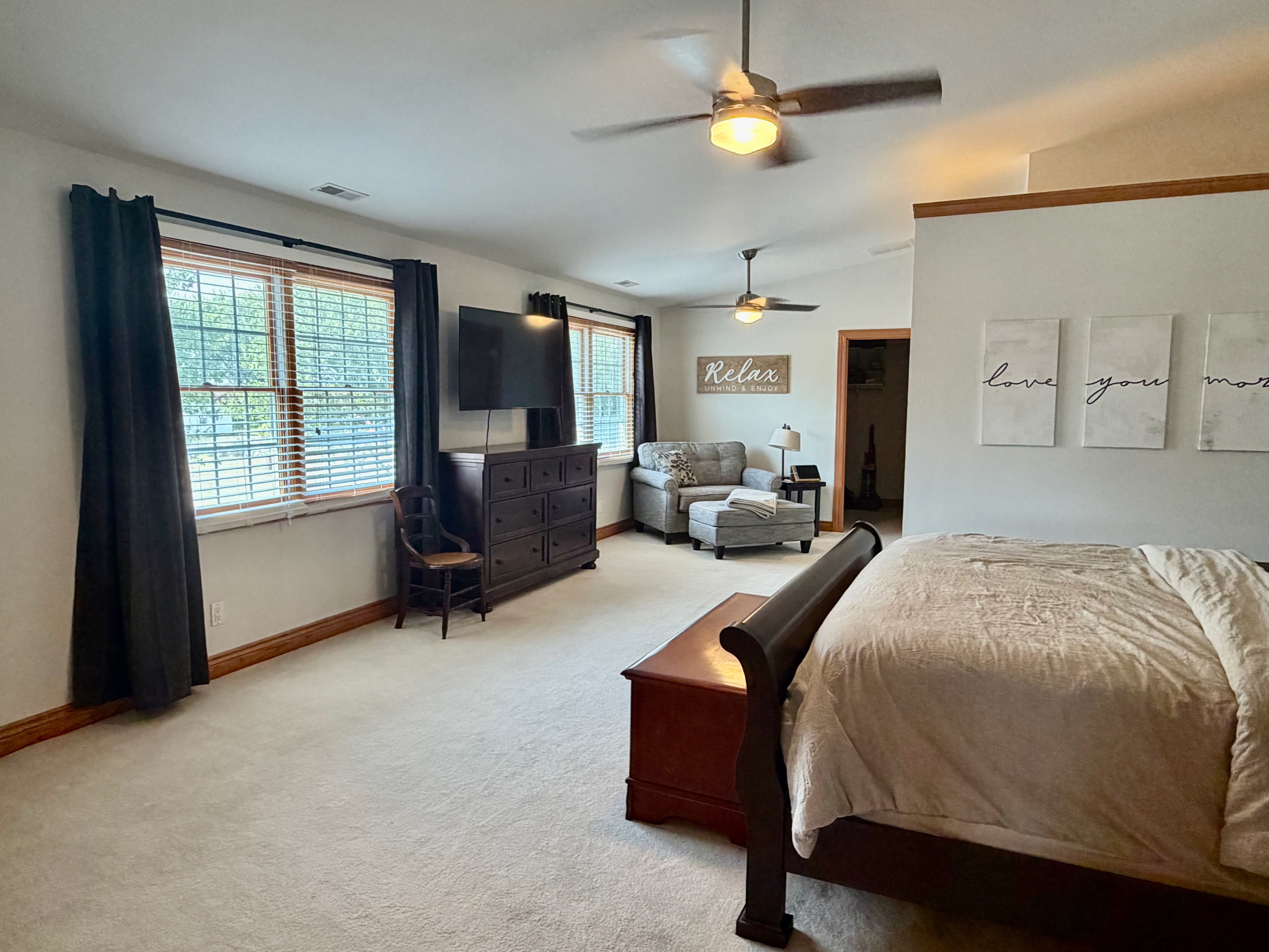 Effingham, Illinois, 62401, United States, 5 Bedrooms Bedrooms, ,5 BathroomsBathrooms,Residential,For Sale,1981428