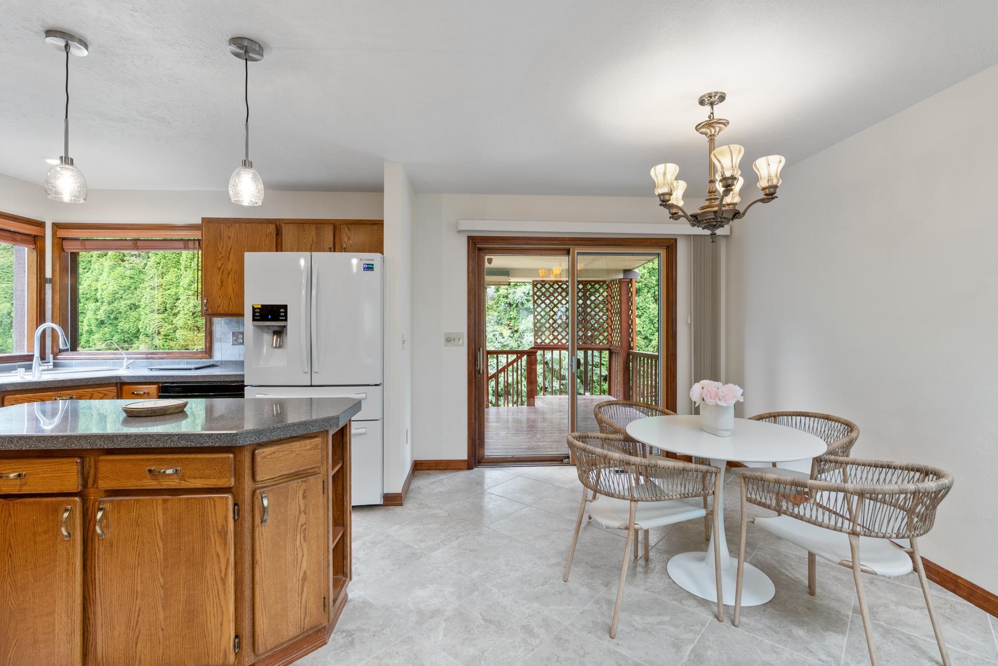 Spokane Valley, Washington, 99212, United States, 3 Bedrooms Bedrooms, ,3 BathroomsBathrooms,Residential,For Sale,1920906