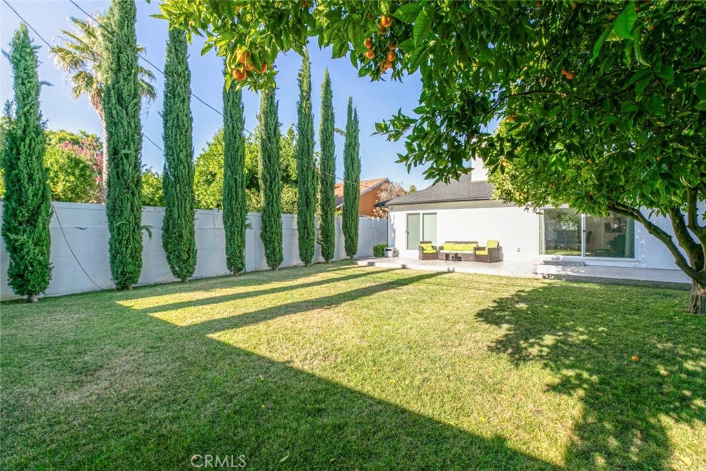 Valley Glen, California, 91405, United States, 3 Bedrooms Bedrooms, ,3 BathroomsBathrooms,Residential,For Sale,1938846