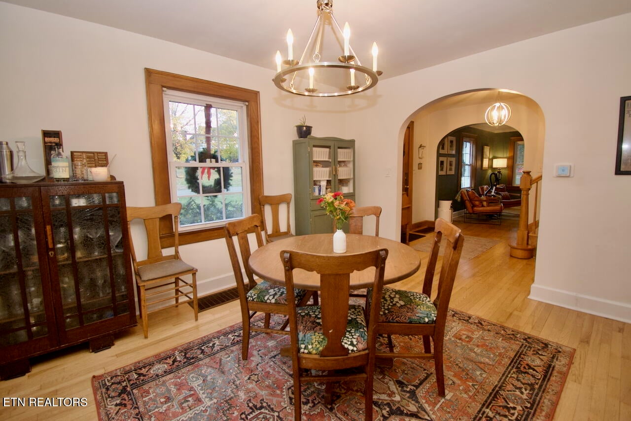 Maryville, Tennessee, 37803, United States, 4 Bedrooms Bedrooms, ,3 BathroomsBathrooms,Residential,For Sale,1989272