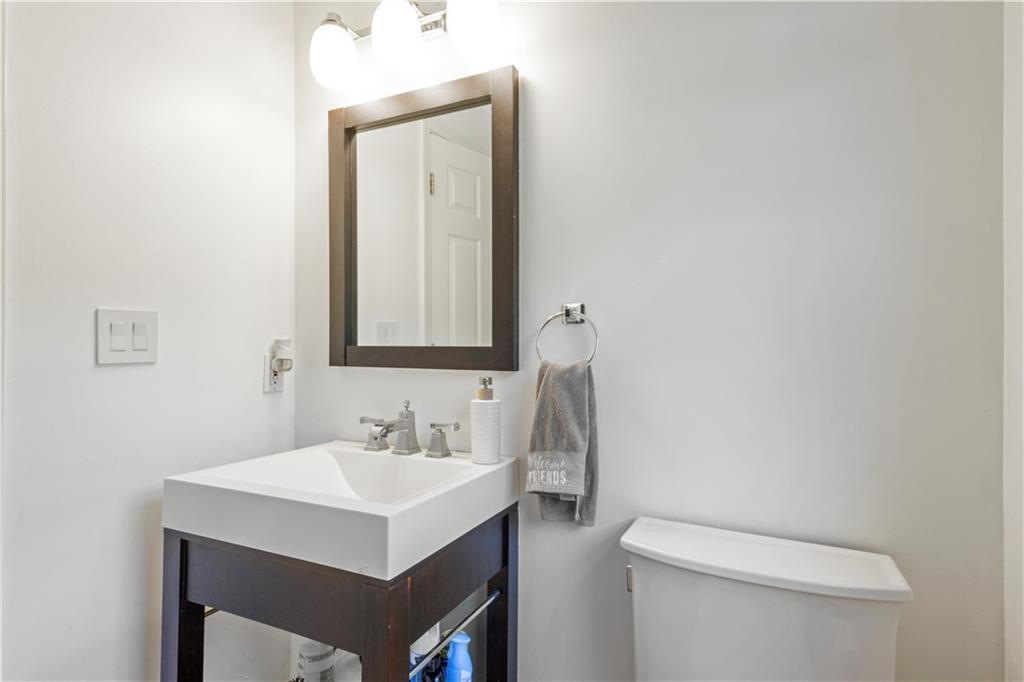 Bellingham, Massachusetts, 02019, United States, 3 Bedrooms Bedrooms, ,3 BathroomsBathrooms,Residential,For Sale,1916234