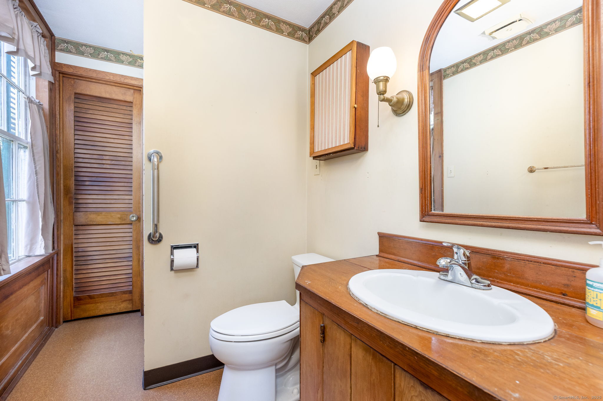 Wethersfield, Connecticut, 06109, United States, 4 Bedrooms Bedrooms, ,2 BathroomsBathrooms,Residential,For Sale,1939888