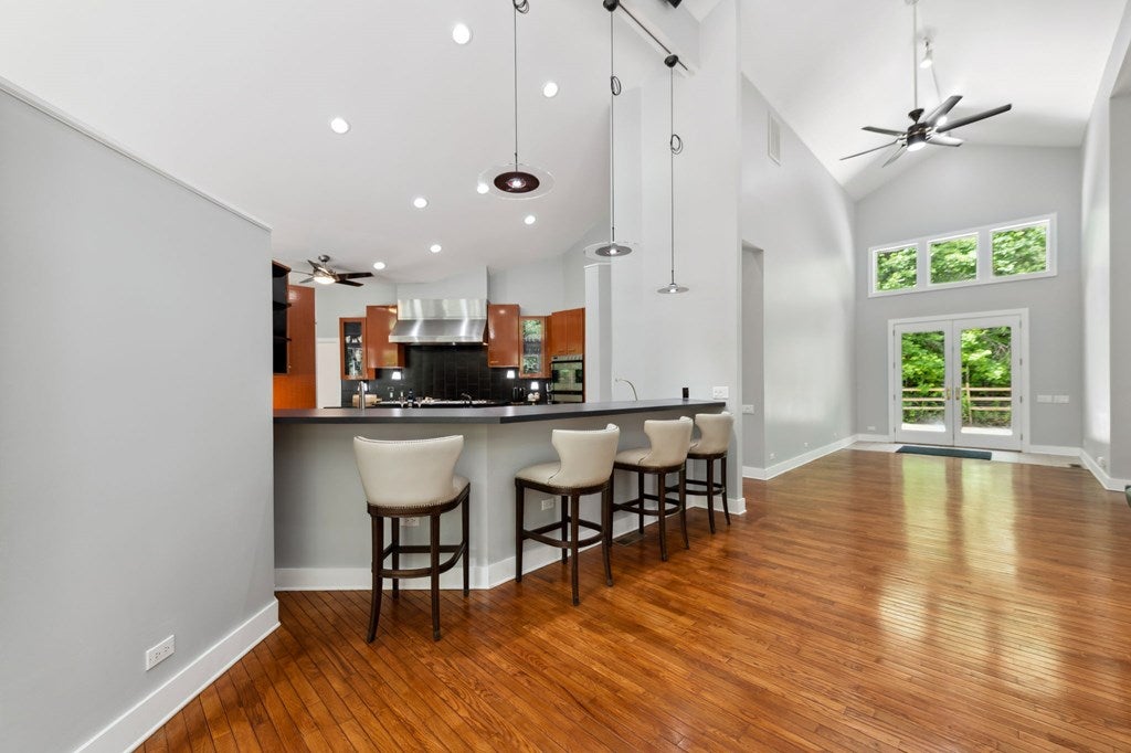 Ellijay, Georgia, 30540, United States, 5 Bedrooms Bedrooms, ,5 BathroomsBathrooms,Residential,For Sale,1868155