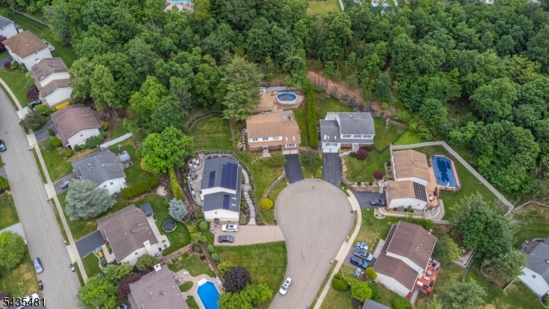 Wayne Twp., New Jersey, 07470, United States, 4 Bedrooms Bedrooms, ,3 BathroomsBathrooms,Residential,For Sale,2049437