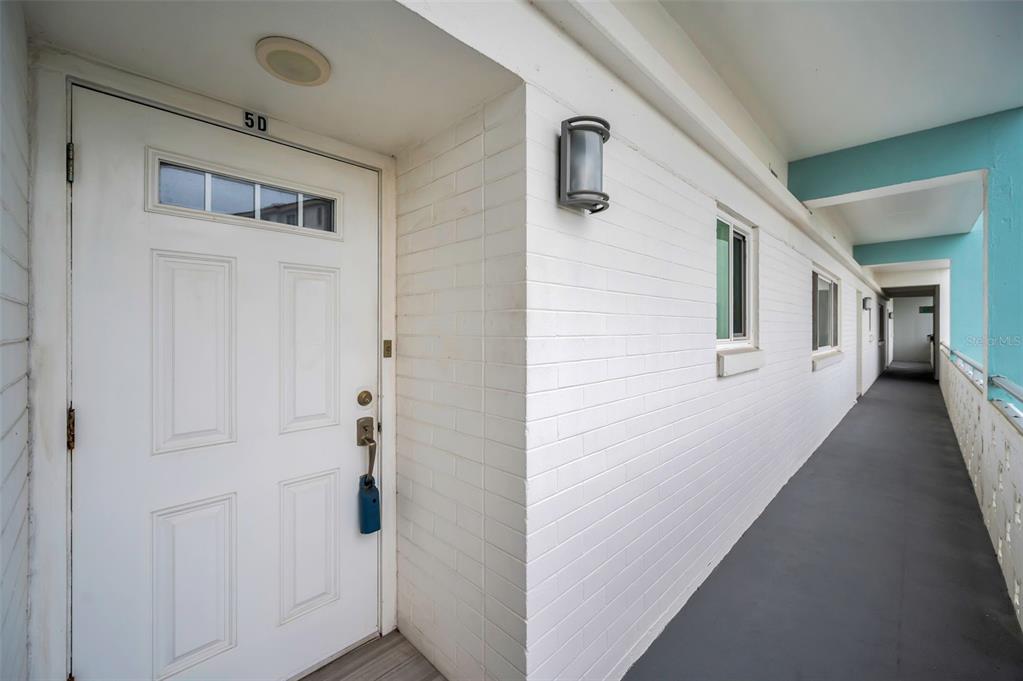 St Petersburg, Florida, 33704, United States, 2 Bedrooms Bedrooms, ,2 BathroomsBathrooms,Residential,For Sale,1989115