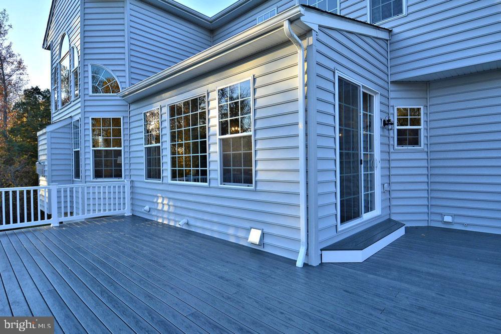 Clinton, Maryland, 20735, United States, 6 Bedrooms Bedrooms, ,6 BathroomsBathrooms,Residential,For Sale,1864170