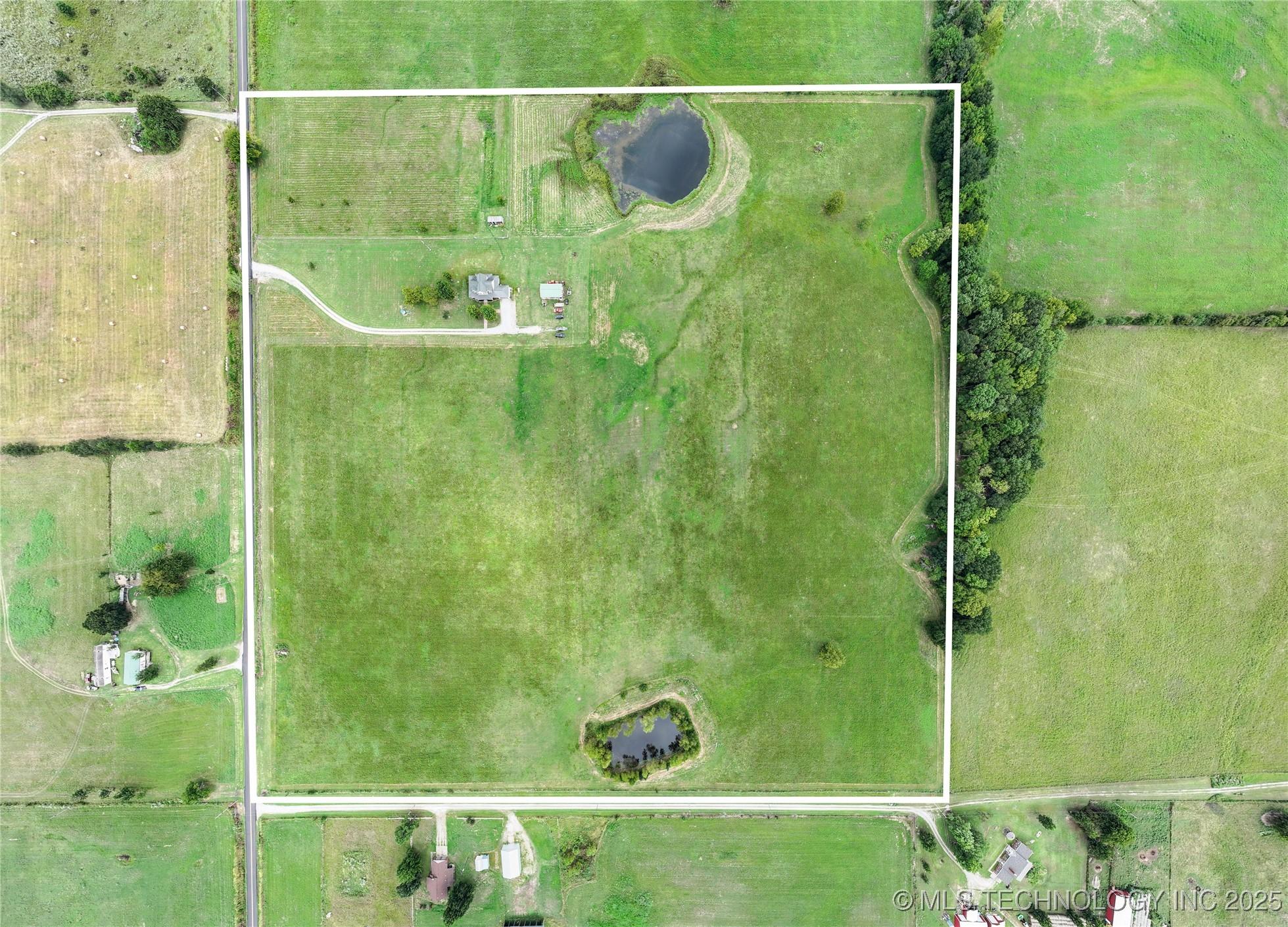 Webbers Falls, Oklahoma, 74470, United States, 3 Bedrooms Bedrooms, ,2 BathroomsBathrooms,Residential,For Sale,1943174