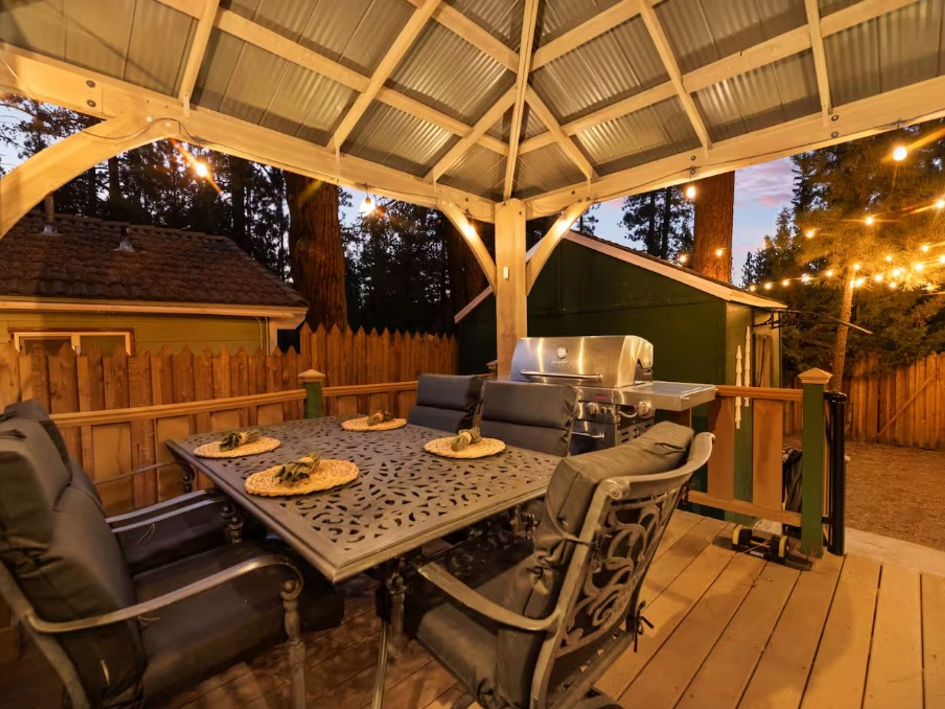  409 West Rainbow Boulevard, Big Bear, CA 92314 - 物件實景