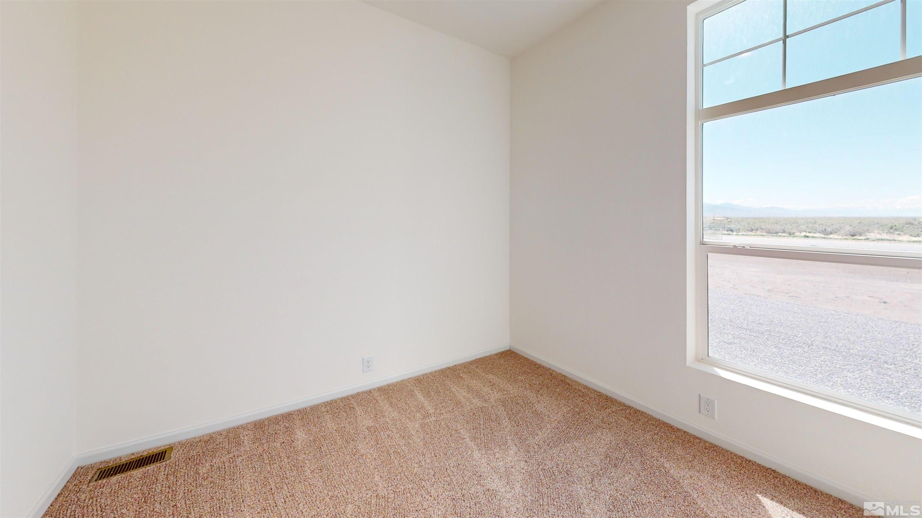 Winnemucca, Nevada, 89445, United States, 4 Bedrooms Bedrooms, ,3 BathroomsBathrooms,Residential,For Sale,1977385