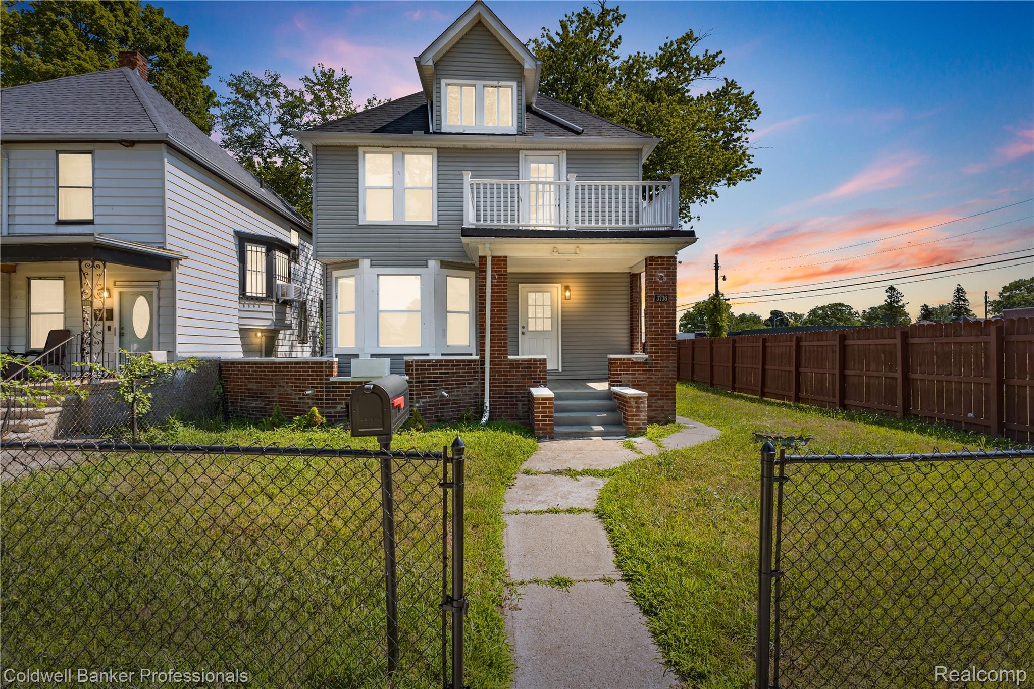 Iroquois St, Detroit, MI 48214 #1