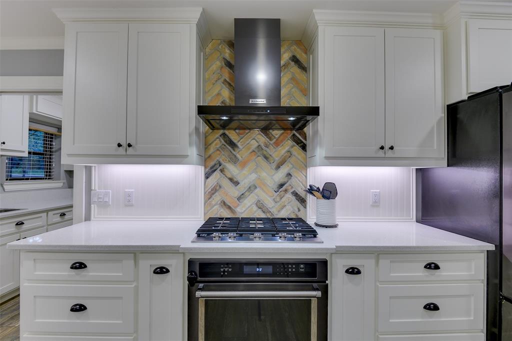 Alvarado, Texas, 76009, United States, 4 Bedrooms Bedrooms, ,2 BathroomsBathrooms,Residential,For Sale,1979414