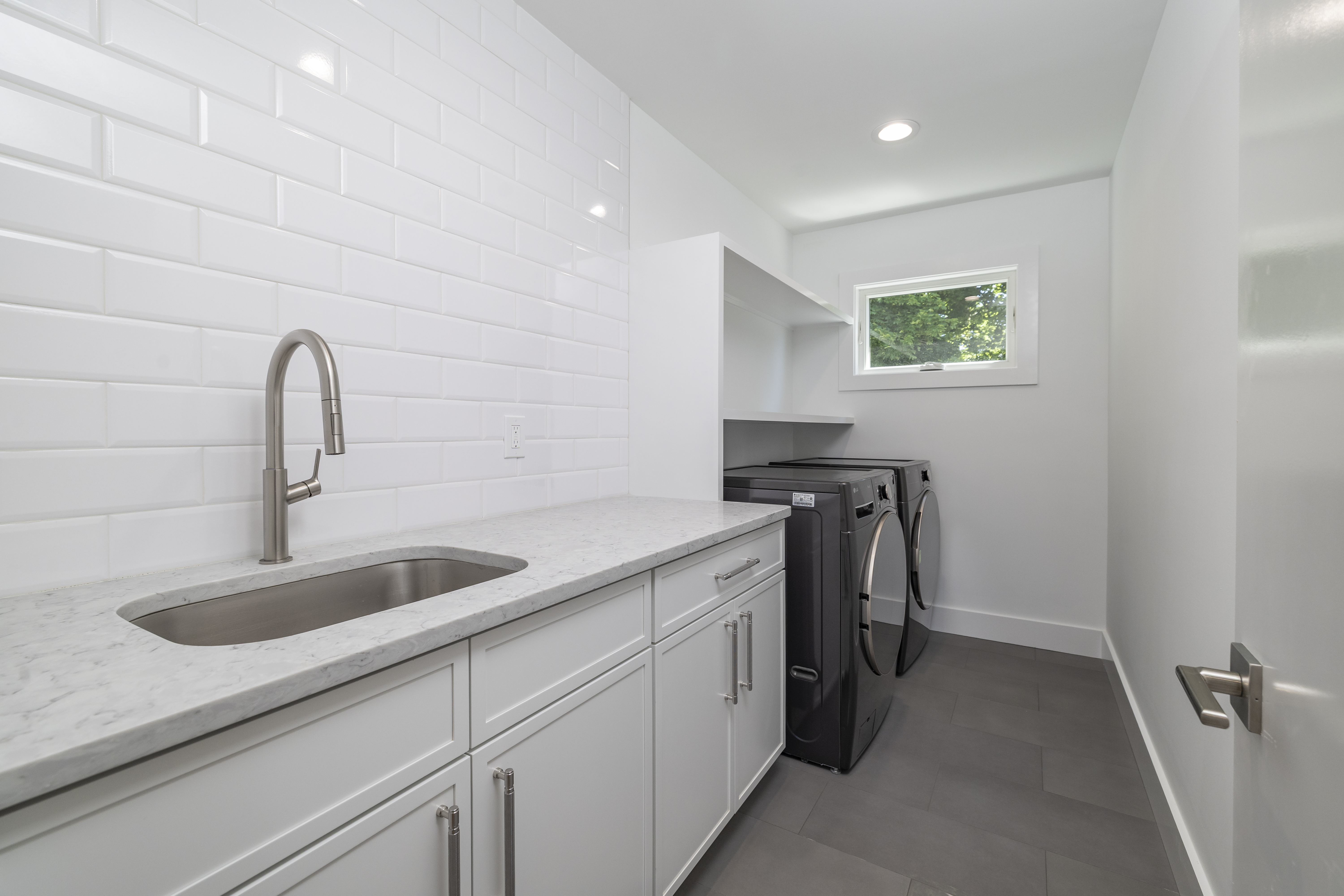  8 Van Cott Place, North Bellmore, NY, 11710 - 物件實景