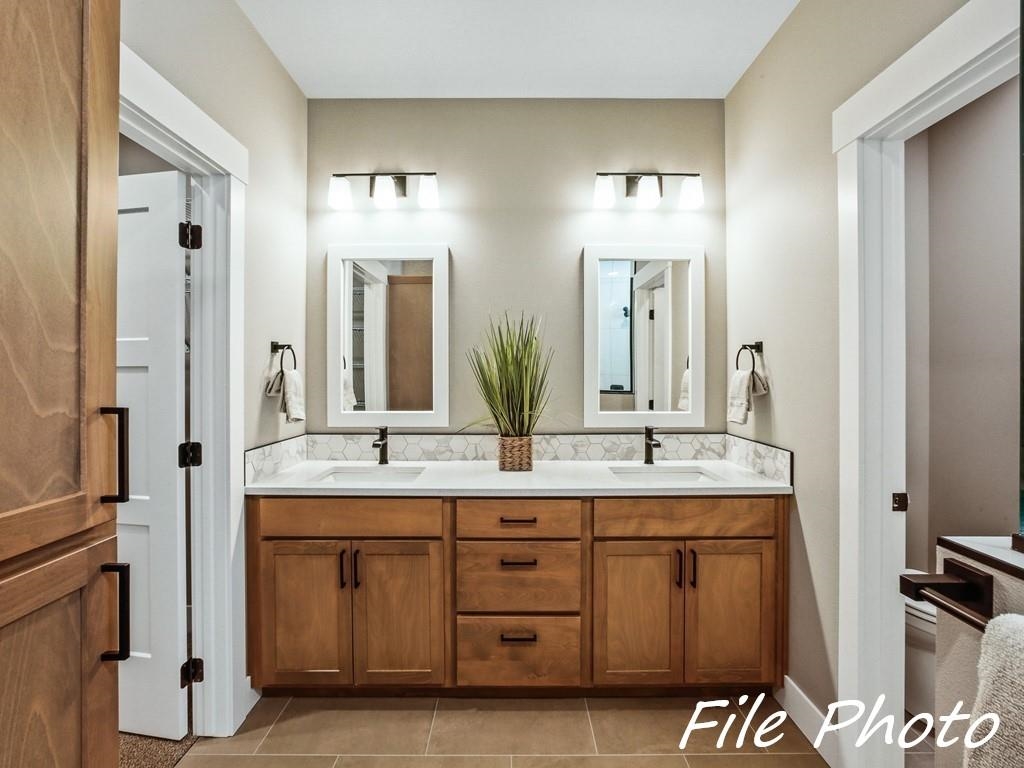 Colbert, Washington, 99005, United States, 3 Bedrooms Bedrooms, ,2 BathroomsBathrooms,Residential,For Sale,1848813